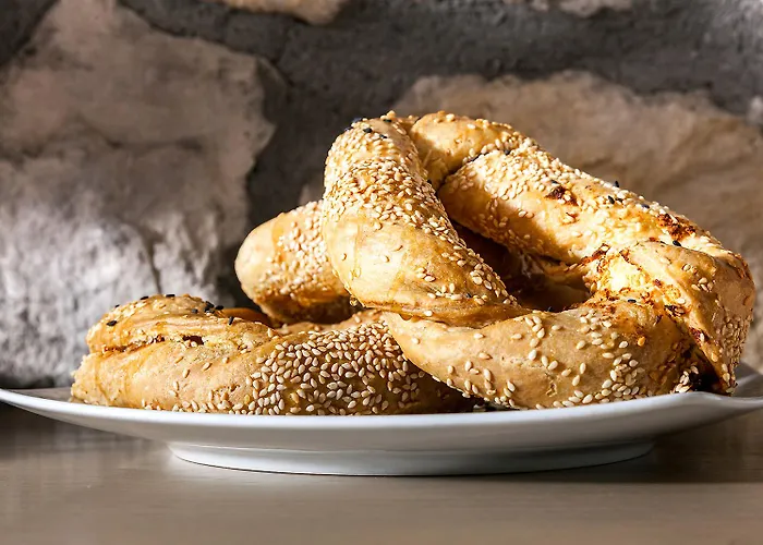 Memories Monolithos (Santorini)