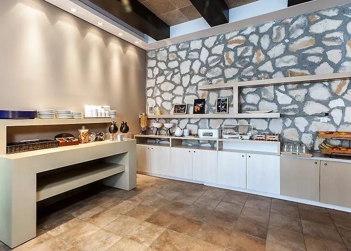 Отель Memories 2*