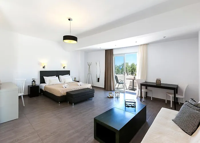 Memories Monolithos (Santorini)