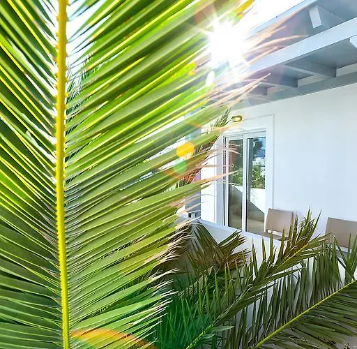 Memories Monolithos (Santorini)